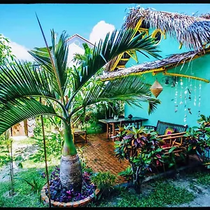 Guest house The Happy Bird **